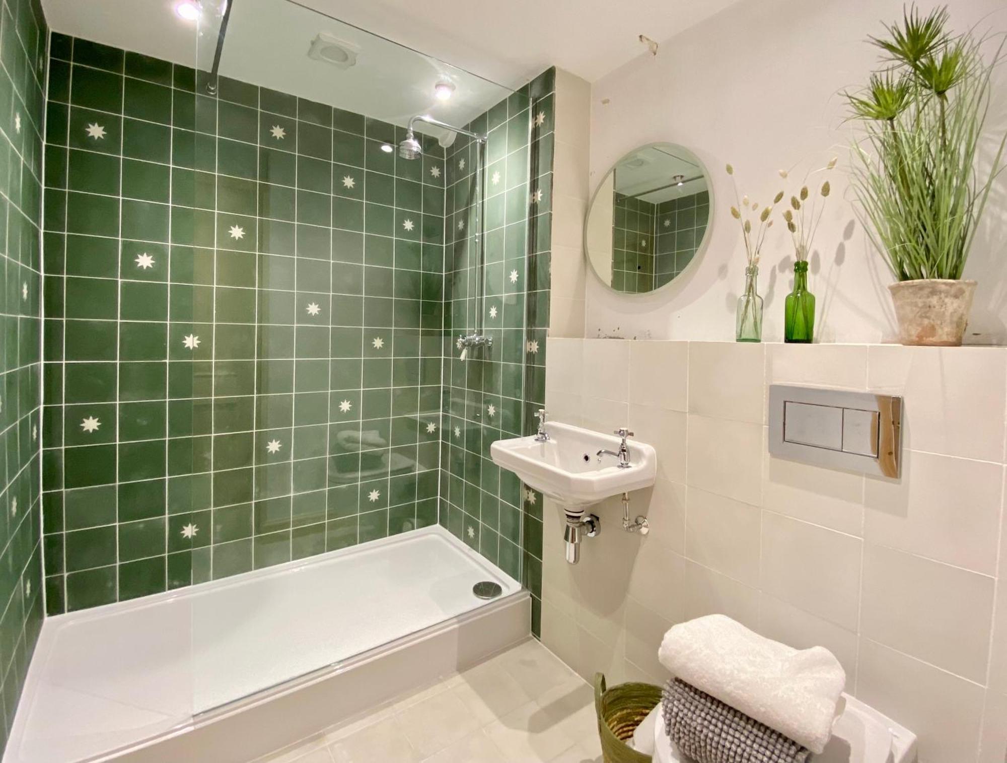 Victoria Bar Walls By Chateau Anna, Central York - Free Parking Exteriör bild
